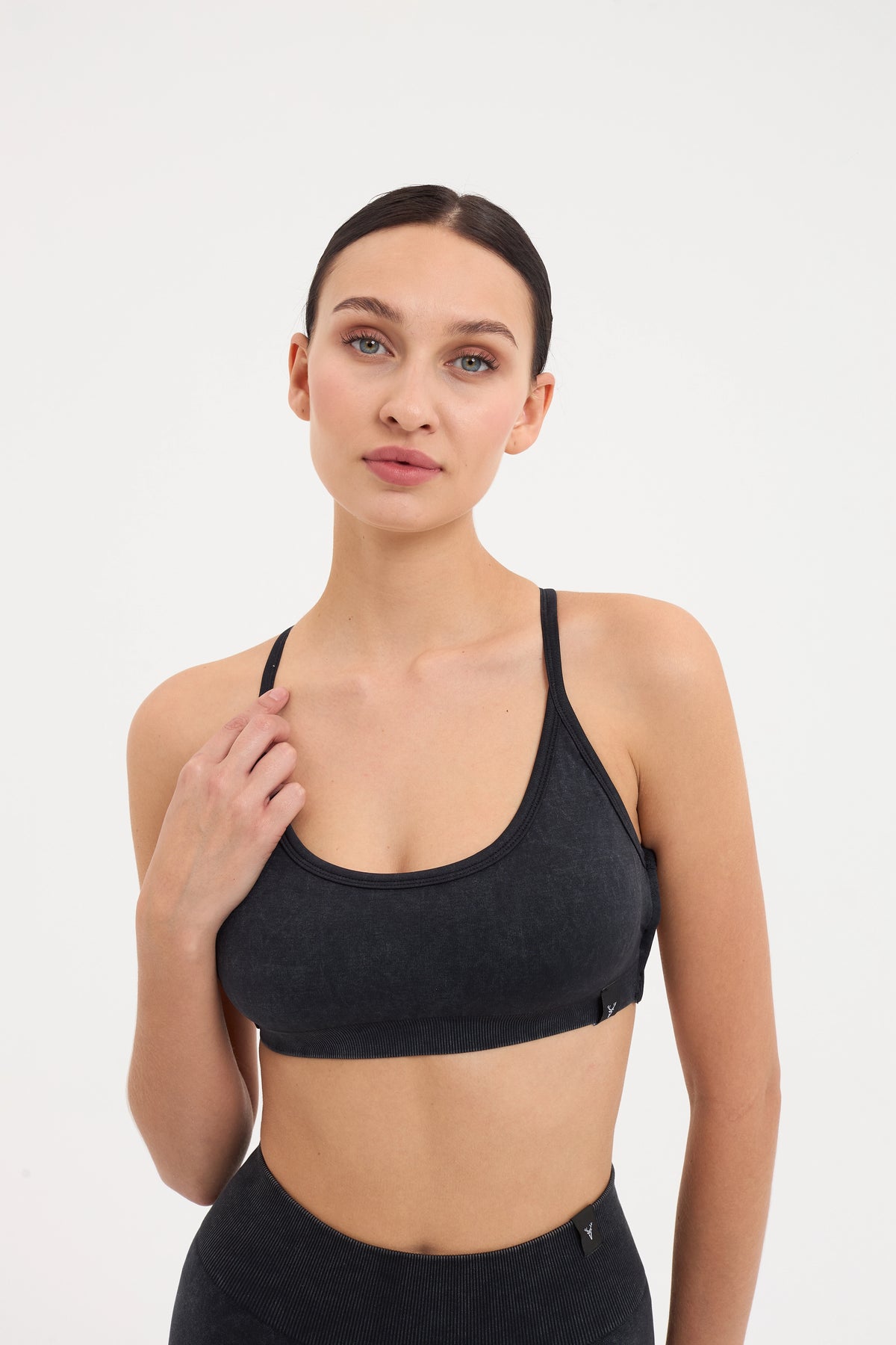 Glowfit Sırt Detaylı Askılı Bra Siyah