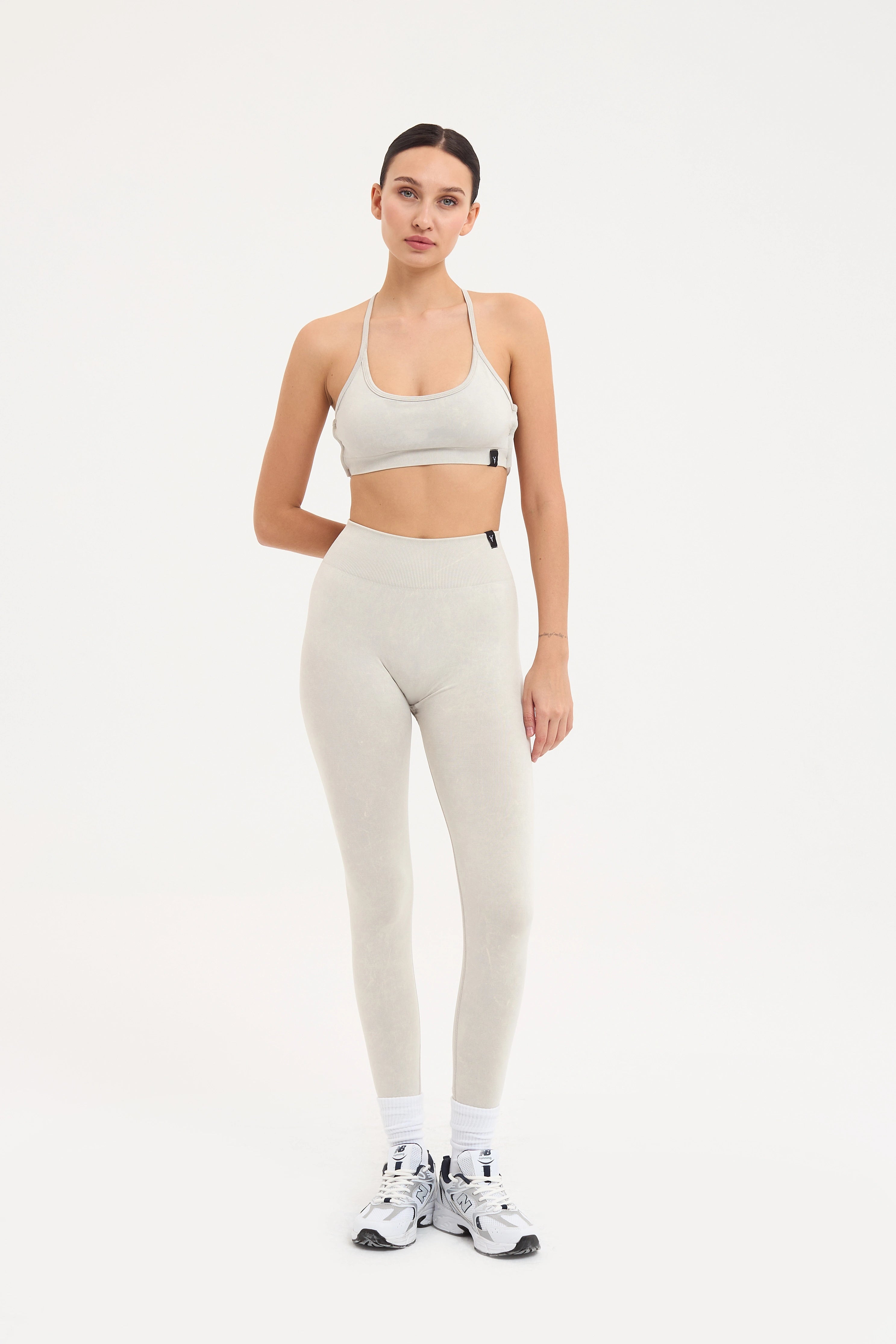 Glowfit Sırt Detaylı Askılı Bra Gri